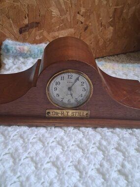 MANTLE CLOCK-'non' working clock-decor only!!